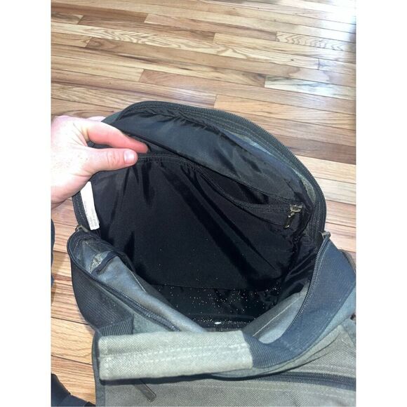 Eddie Bauer Canvas Messenger Bag Green/Gray Unisex - Picture 4 of 6